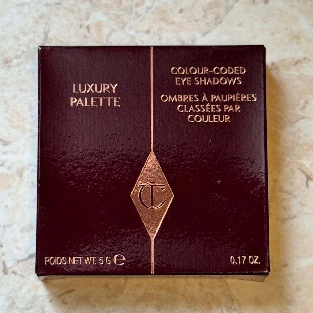 Charlotte Tilbury Luxury Eyeshadow Palette - Queen of Glow NIB